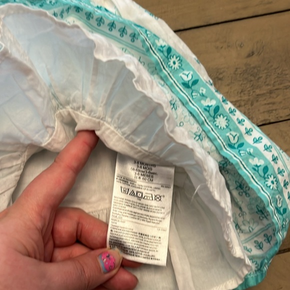 ⭐️3/15⭐️ 3-6M Gap dress - Picture 2 of 5